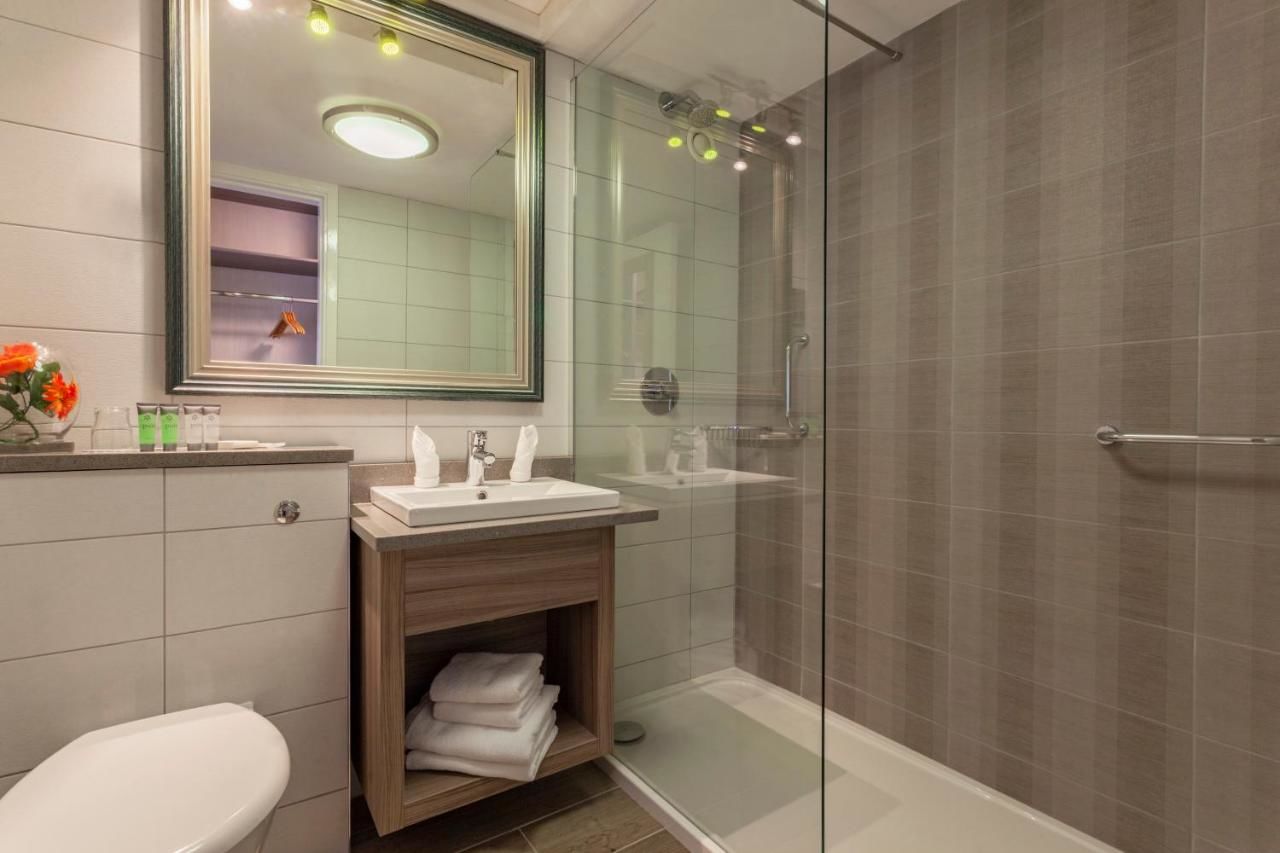 Отель The Gleneagle Hotel & Apartments Килларни-5